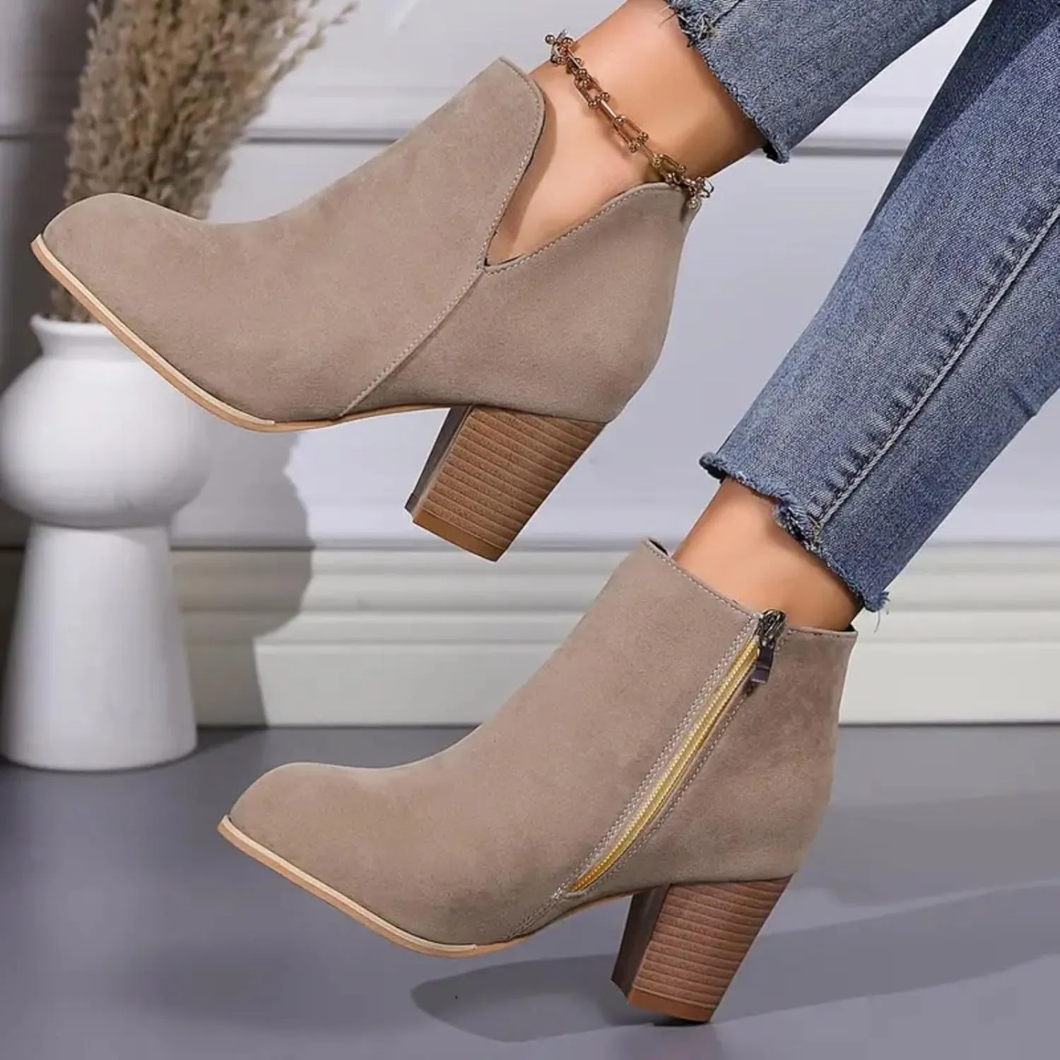 AMDBEL Booties for Women Dressy 2024 Ankle Boots V Cut Chelsea Pump Boots Closed Toe Stacked Heel Booties Shoes