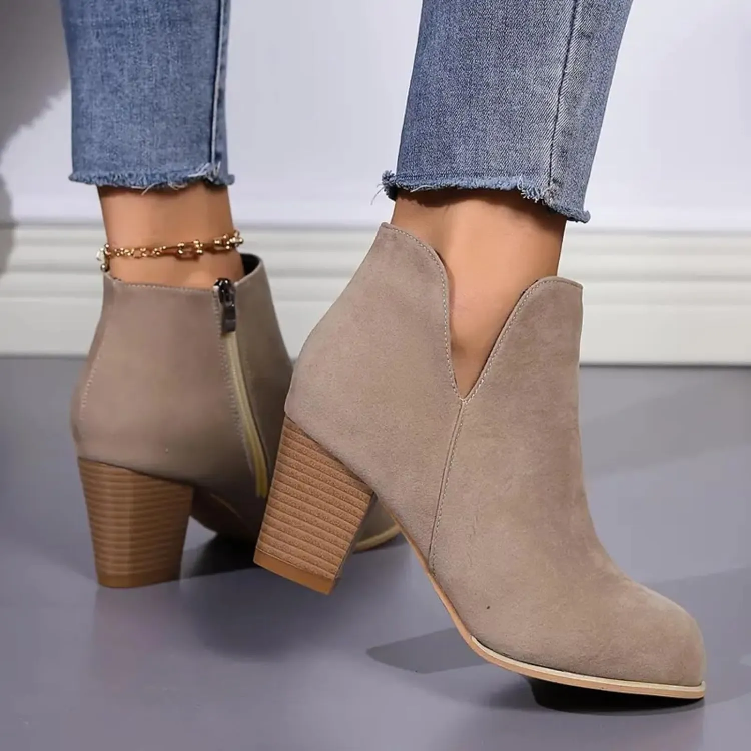 AMDBEL Booties for Women Dressy 2024 Ankle Boots V Cut Chelsea Pump Boots Closed Toe Stacked Heel Booties Shoes