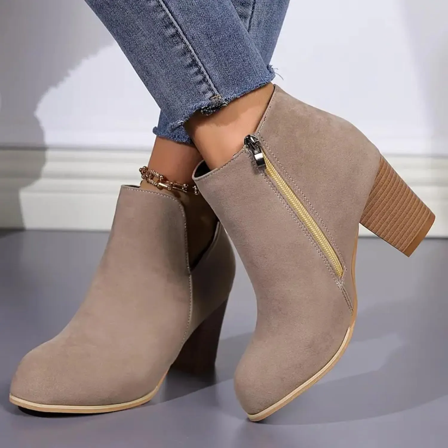 AMDBEL Booties for Women Dressy 2024 Ankle Boots V Cut Chelsea Pump Boots Closed Toe Stacked Heel Booties Shoes