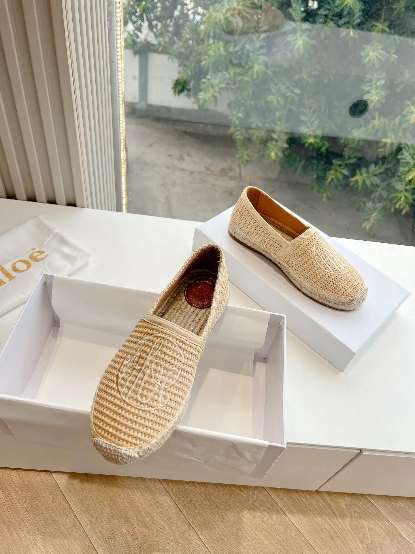 CHLOÉ High-value BEIGE IN RAFFIA WOVEN LOAFER On-sale TAN