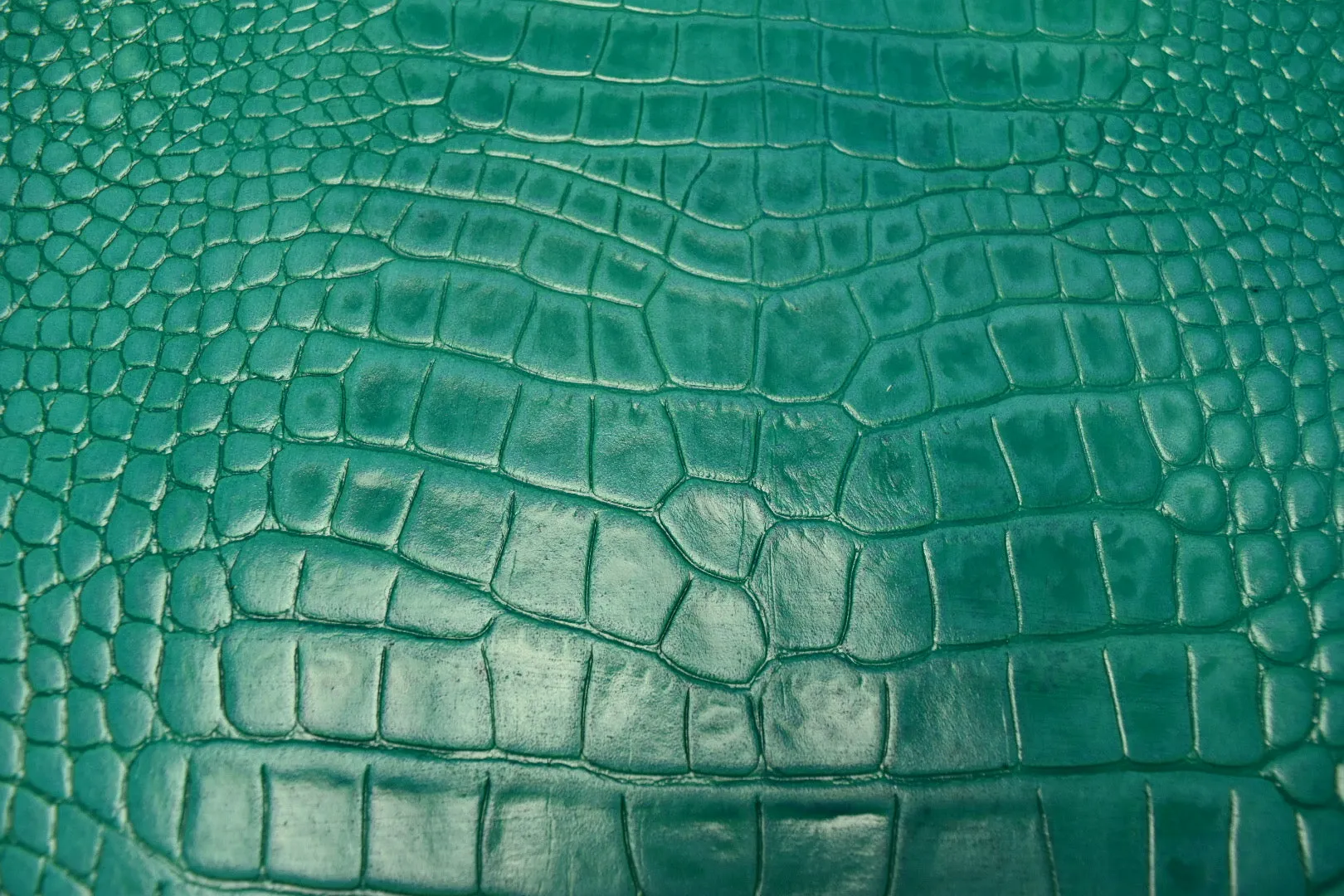 Italian Faded Emerald Alligator-Embossed Cow Leather