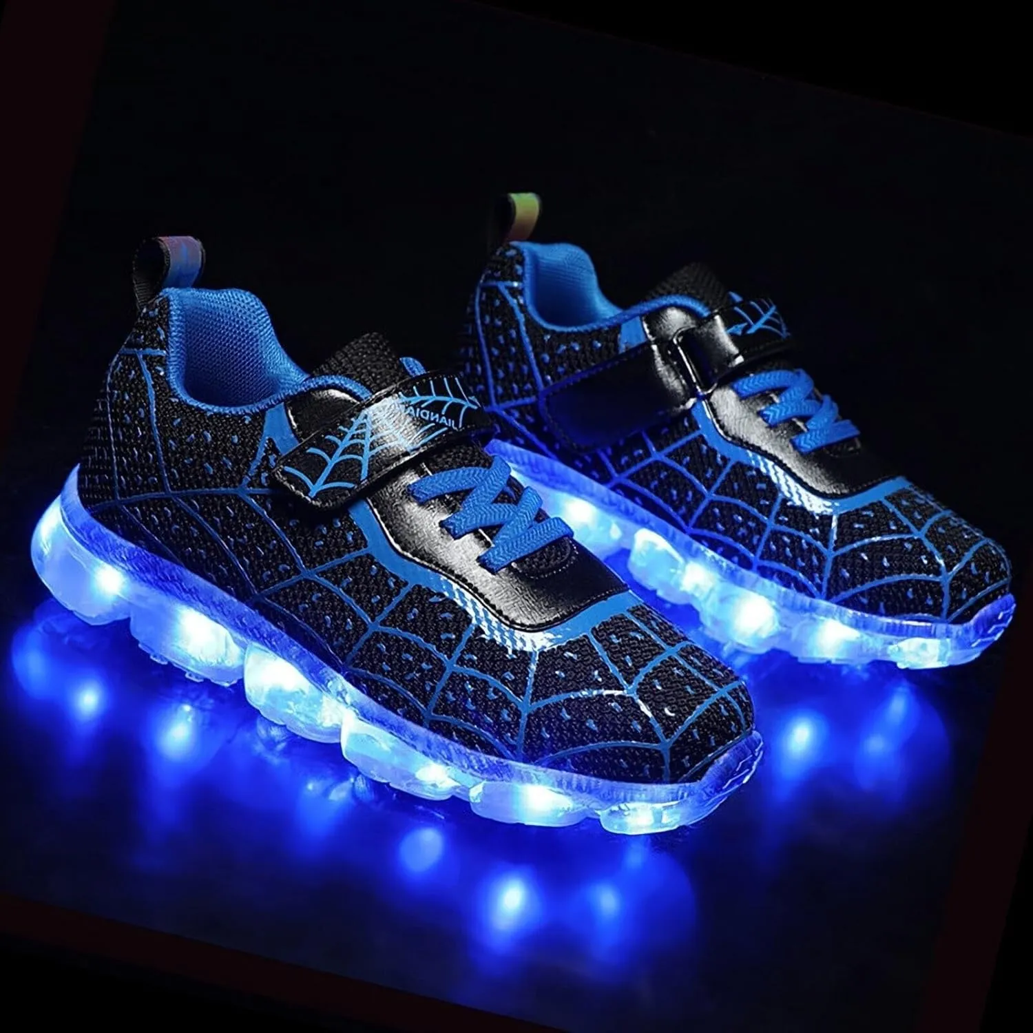 Kids LED Shoes Boys Girls Light Up Trainers Children USB Charging Flashing Sneakers Gift for Birthday Halloween Xmas