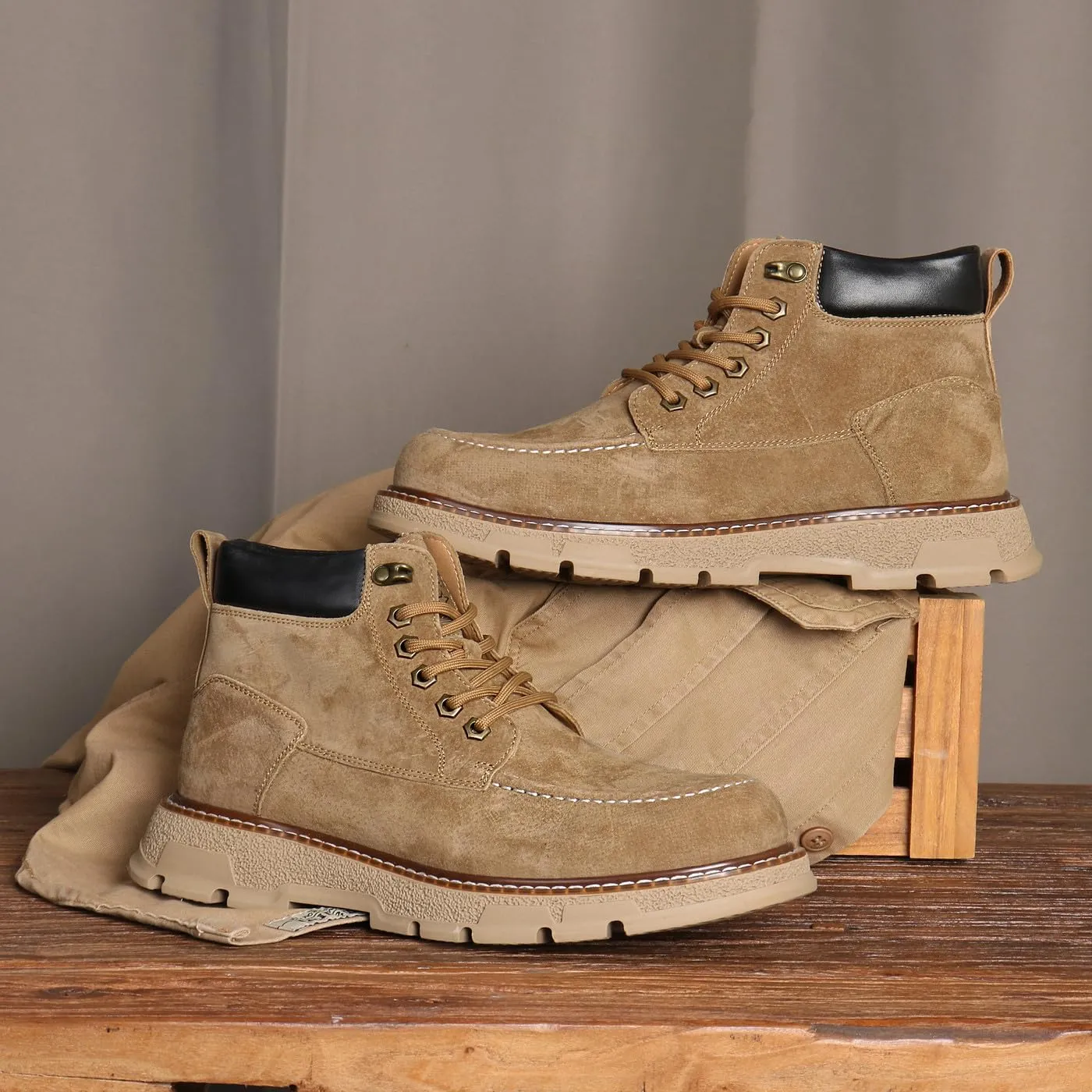 Santimon Men's Suede Moc Toe Ankle Hiking Boots, Lace Up, Anti-Slip Rubber Sole, Casual Sports Boots for Men