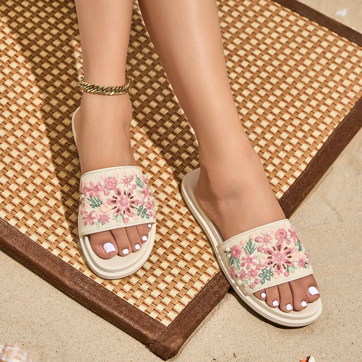 Slides for Women Comfortable Slip On Flat Sandals for Women Casual House Slippers Outdoor Fashion Embroidered Summer Beach Sandals