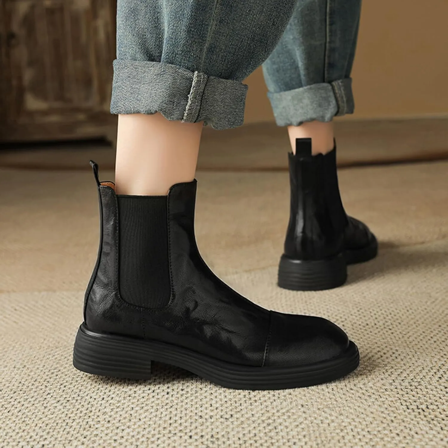 Women's Leather Low Heel Chelsea Boots Comfortable Round Toe Platform Slip On Retro Elastic Ankle Boots Fall Winter Fashion Dress Booties